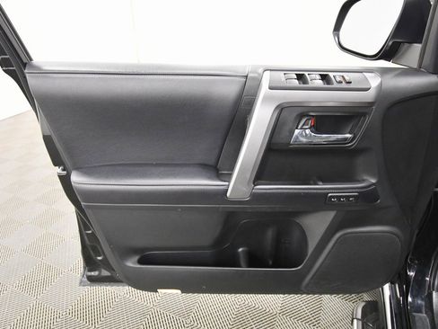 Used 2019 Toyota 4Runner Limited image 13