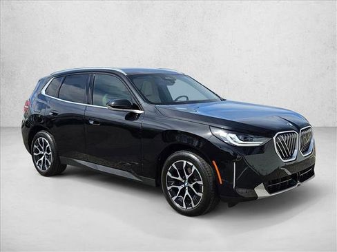 Used 2025 BMW X3 xDrive30i w/ Convenience Package AWD/4WD image 3