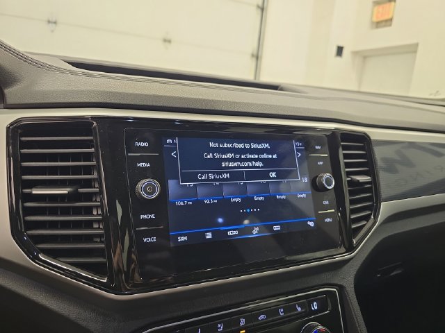 Used 2023 Volkswagen Atlas SEL Premium AWD/4WD image 25