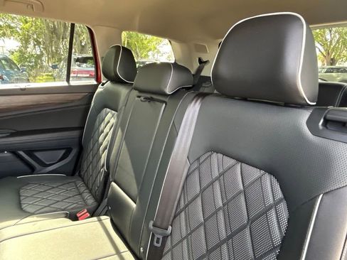 Used 2024 Volkswagen Atlas SEL Premium R-Line AWD/4WD image 57