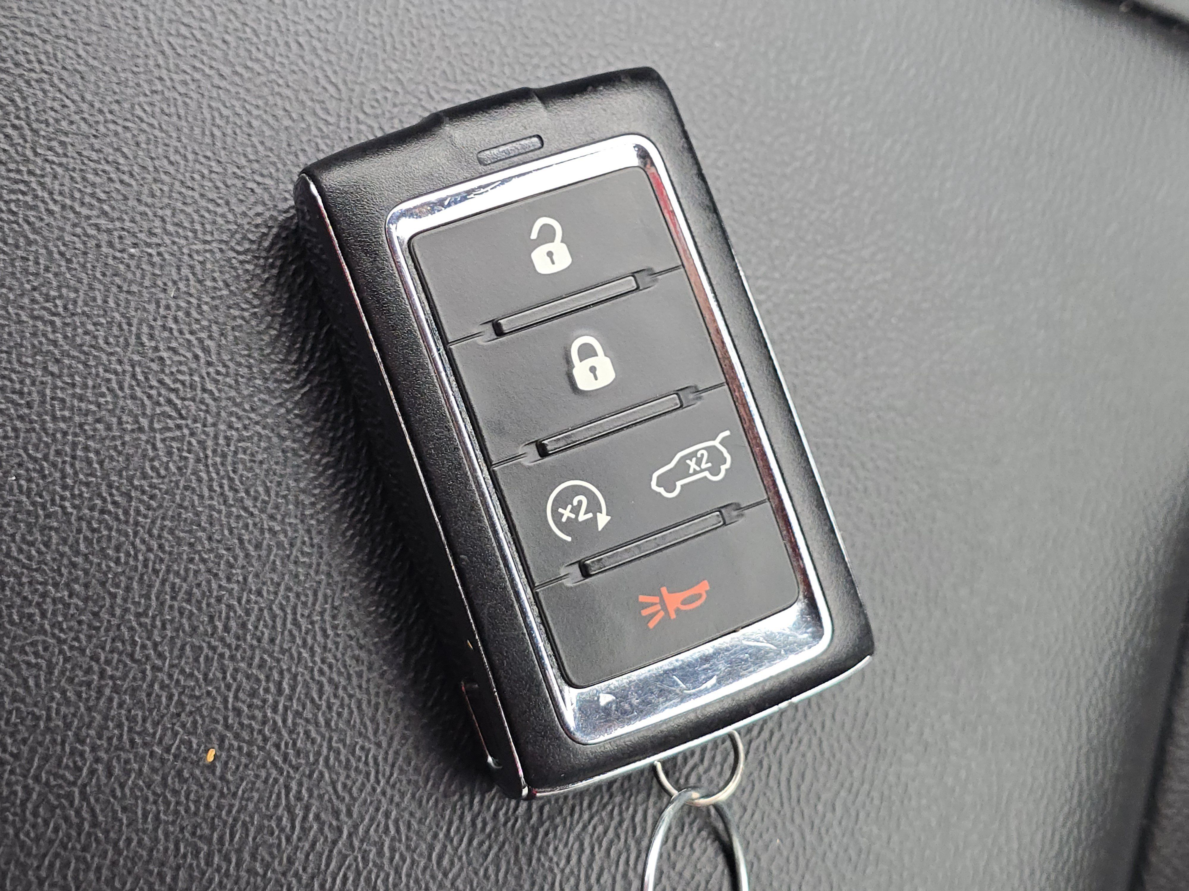 Used 2023 Jeep Grand Cherokee Limited AWD/4WD image 29