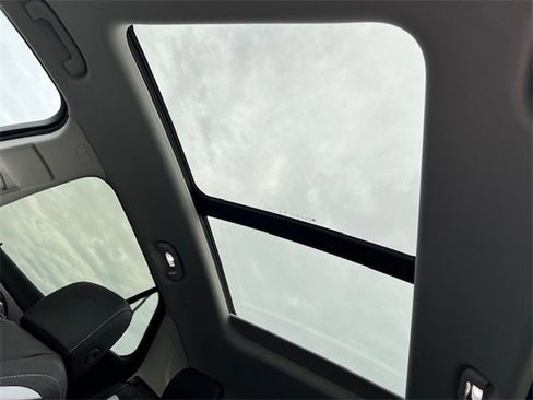 New 2025 Buick Envision Sport Touring image 34