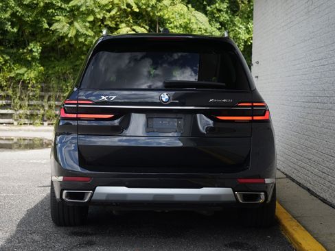 Used 2026 BMW X7 xDrive40i AWD/4WD image 6