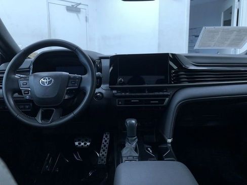 Certified 2025 Toyota Camry SE image 18