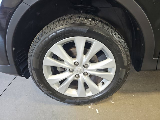 Used 2013 Toyota RAV4 Limited AWD/4WD image 9
