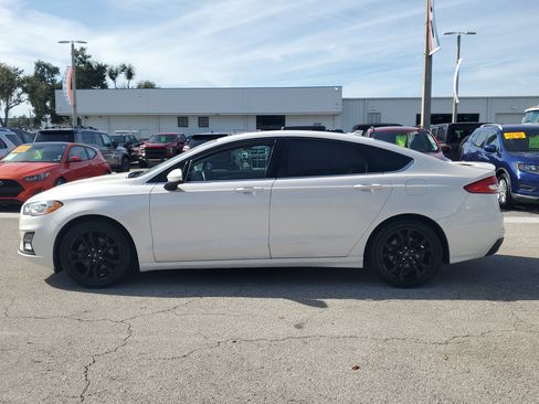 Used 2019 Ford Fusion SE w/ Equipment Group 151A image 6