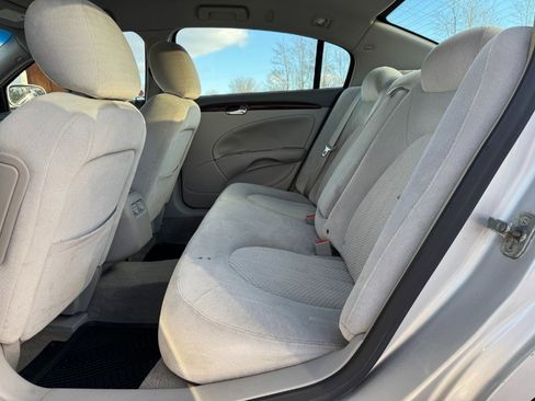 Used 2011 Buick Lucerne CX image 16