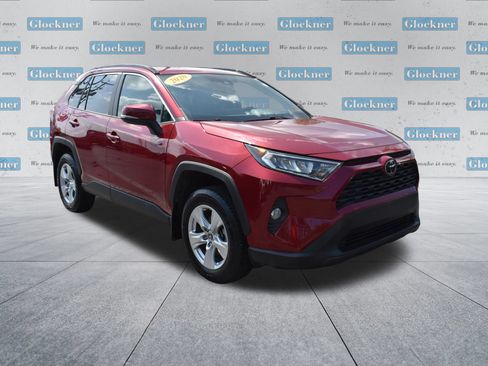 Used 2020 Toyota RAV4 XLE w/ Convenience Package AWD/4WD image 3