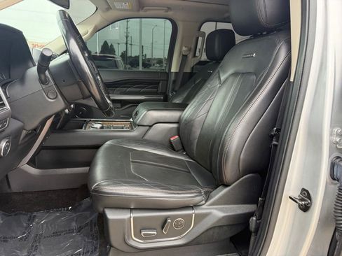 Used 2018 Ford Expedition Platinum RWD image 11