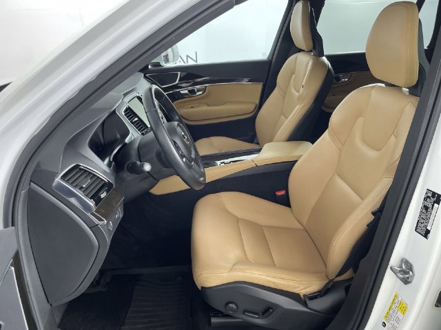 Used 2018 Volvo XC90 T6 Momentum AWD/4WD image 18