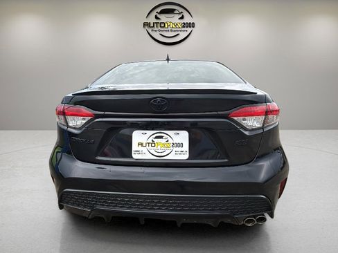 Used 2022 Toyota Corolla SE image 4