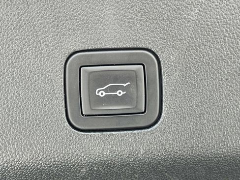 Certified 2025 Cadillac Escalade Sport AWD/4WD image 58