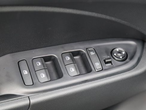 Used 2026 Hyundai Venue SEL image 21