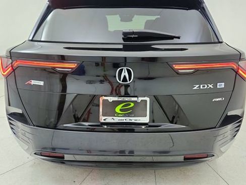 Used 2024 Acura ZDX A-Spec image 12