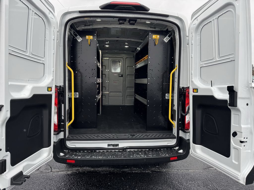 New 2026 Ford Transit 250 148 Medium Roof RWD image 13