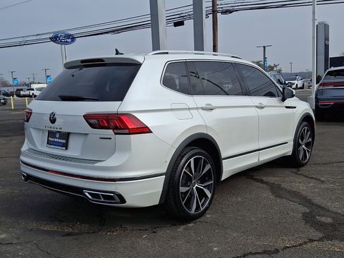Used 2022 Volkswagen Tiguan SEL R-Line image 7