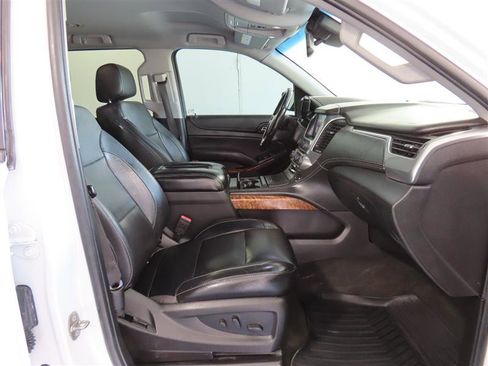 Used 2018 Chevrolet Tahoe Premier w/ RST 6.2L Performance Edition RWD image 40