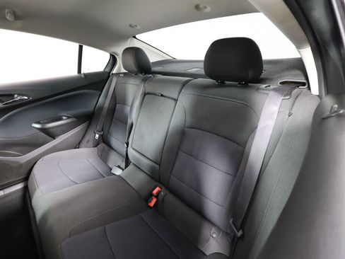 Used 2017 Chevrolet Cruze LT image 15