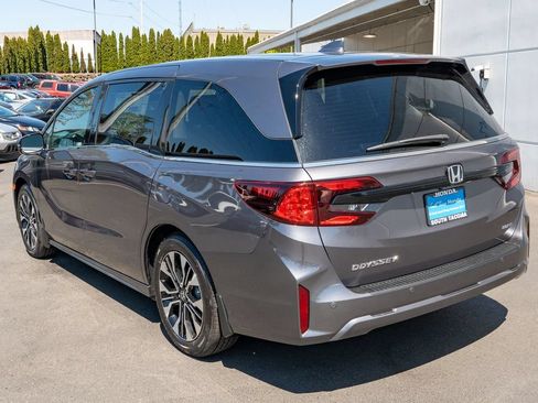 New 2026 Honda Odyssey Elite image 8