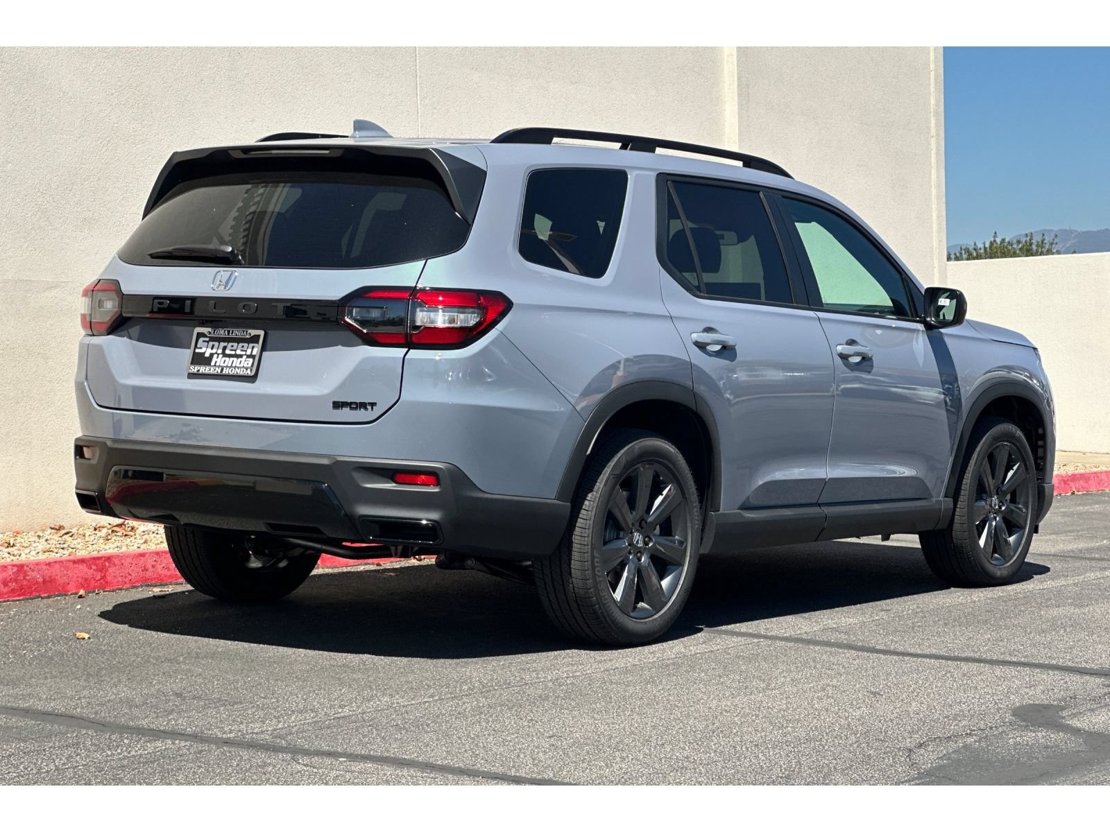 New 2026 Honda Pilot Sport image 4