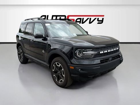 Used 2024 Ford Bronco Sport Outer Banks w/ Tech Package AWD/4WD image 1