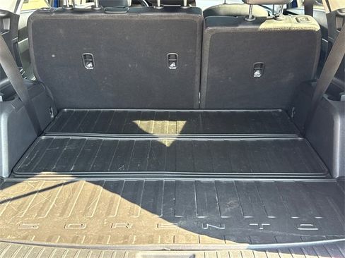 Used 2021 Kia Sorento S w/ Panoramic Sunroof Package image 11