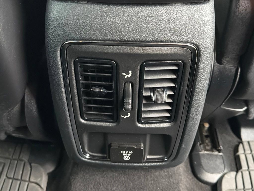 Used 2020 Jeep Grand Cherokee Altitude AWD/4WD image 21