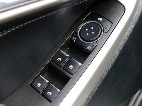 Used 2024 Ford Explorer XLT w/ Equipment Group 202A image 22