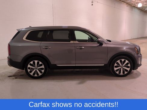 Used 2020 Kia Telluride S image 3