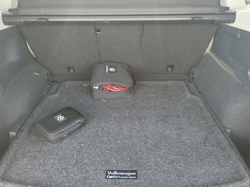 Certified 2022 Volkswagen Tiguan SE w/ Panoramic Sunroof Package image 32