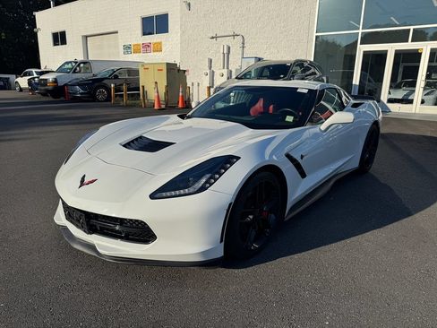 Used 2019 Chevrolet Corvette Stingray Coupe w/ Battery Protection Package RWD image 7