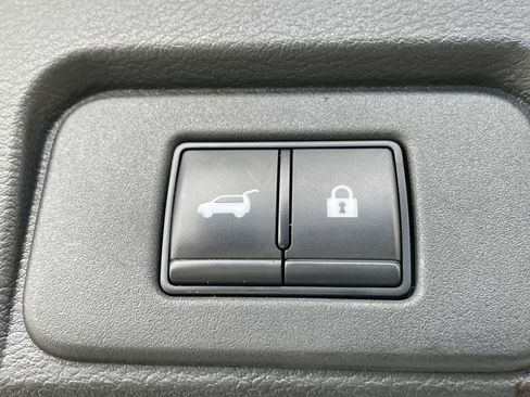 Used 2023 Nissan Rogue Platinum w/ Platinum Premium Package image 11