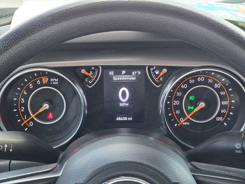 Used 2021 Jeep Wrangler Unlimited Sport AWD/4WD image 7