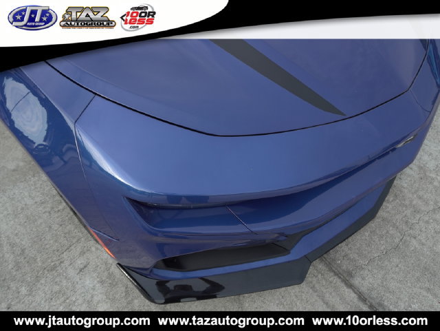 Used 2020 Chevrolet Camaro SS RWD image 11