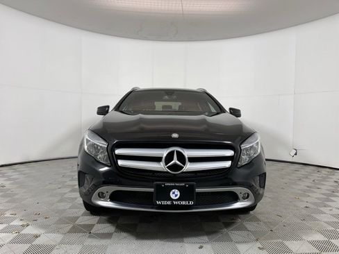 Used 2016 Mercedes-Benz GLA 250 4MATIC image 2