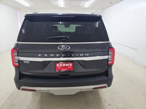 Used 2023 Ford Expedition Limited image 16