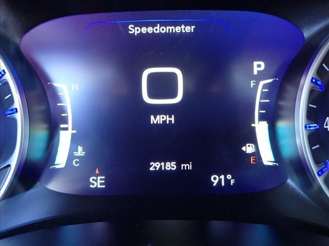 Used 2024 Chrysler Pacifica Touring-L FWD image 29