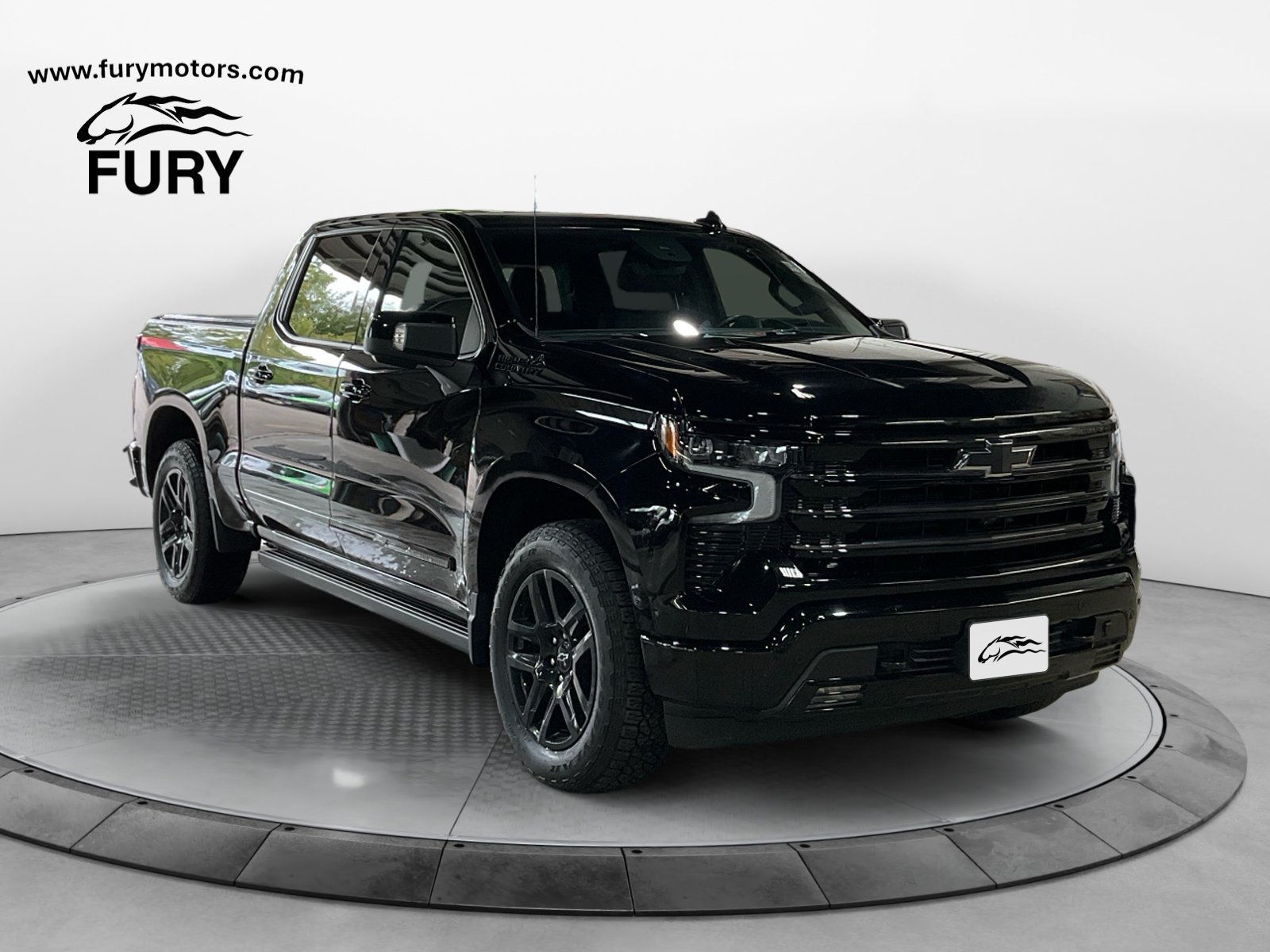 Used 2025 Chevrolet Silverado 1500 High Country w/ Midnight Edition AWD/4WD image 1