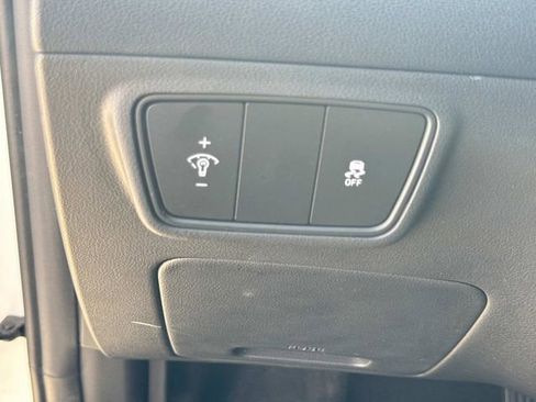 Used 2023 Hyundai Tucson SE image 27