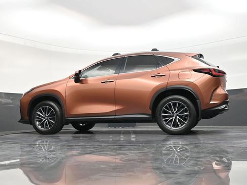 Used 2025 Lexus NX 250 FWD w/ Accessory Package (A2) image 22