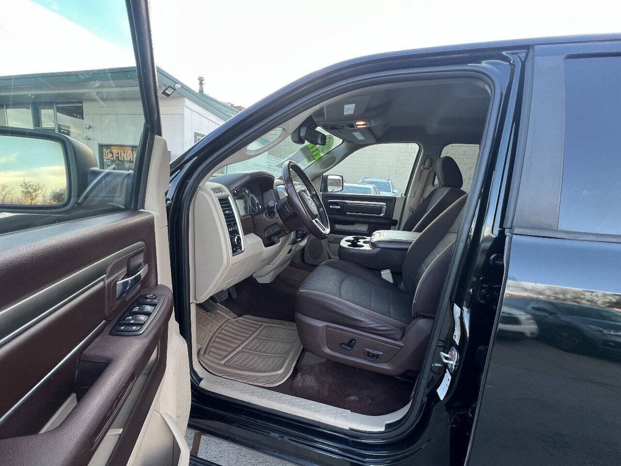 Used 2017 RAM 1500 Big Horn AWD/4WD image 15