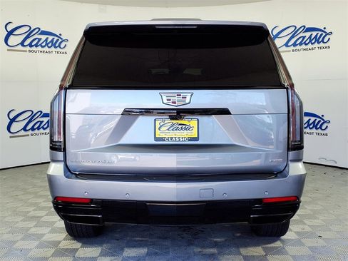 Used 2026 Cadillac Escalade Sport image 4