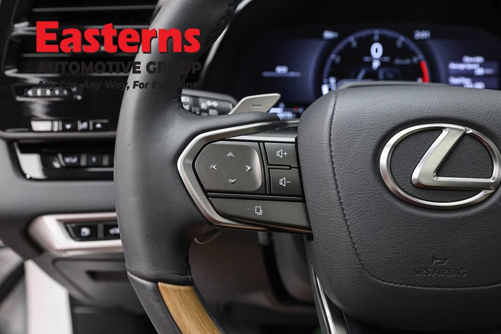 Used 2025 Lexus RX 350 AWD w/ Convenience Package image 17