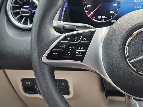 Used 2025 Mercedes-Benz GLB 250 image 29