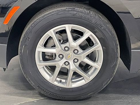 Used 2024 Chevrolet Equinox LS AWD/4WD image 16