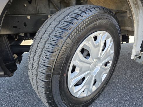 Used 2024 Ford Transit 250 Low Roof w/ Exterior Upgrade Package image 9