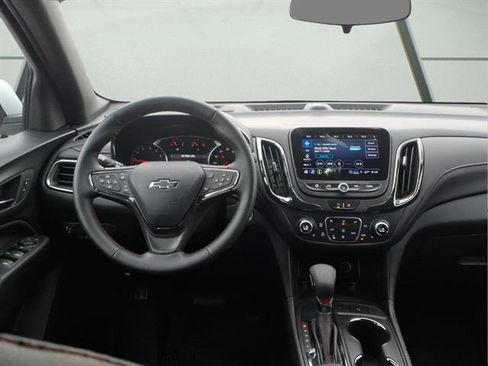 Used 2023 Chevrolet Equinox RS image 10