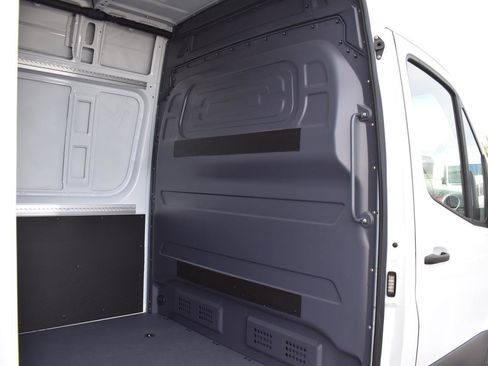 New 2025 Mercedes-Benz Sprinter 2500 image 8
