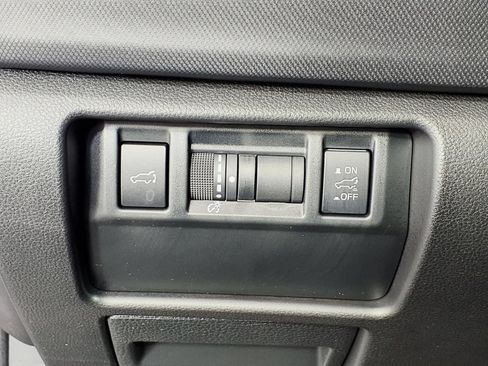 Used 2026 Subaru Forester Premium AWD/4WD image 23