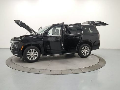 Used 2025 Chevrolet Tahoe Premier RWD image 13